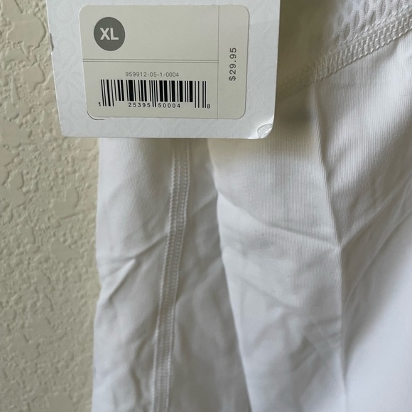 GAP Fit athletic tank top women’s - Picture 2 of 5